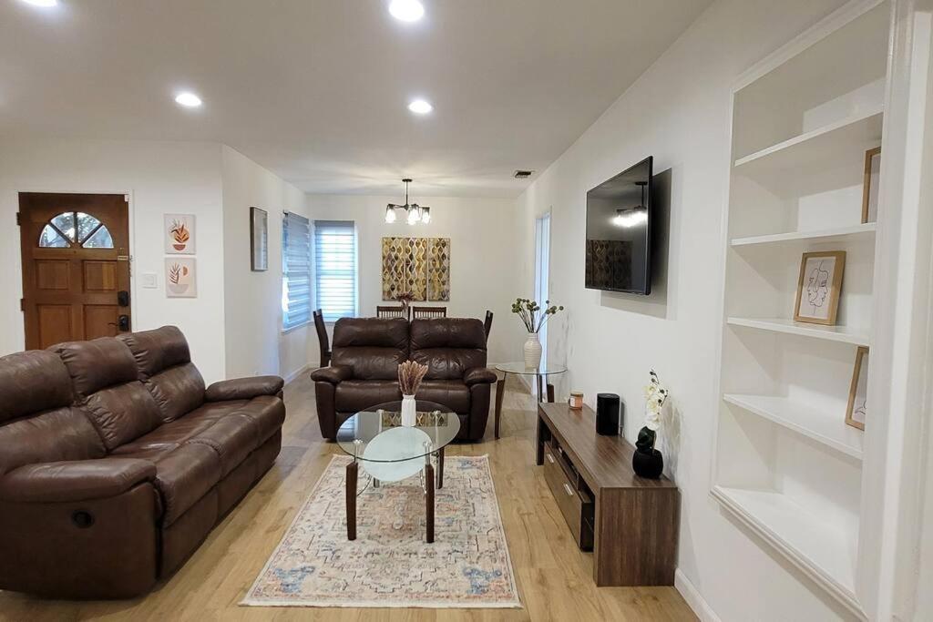 Newly Furnished Pool House Villa Los Angeles Eksteriør bilde