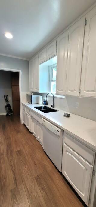 Newly Furnished Pool House Villa Los Angeles Eksteriør bilde